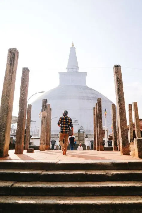 Anuradhapura's ancient dagoba