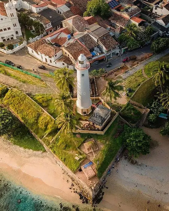 Galle's lighthouse and sea view